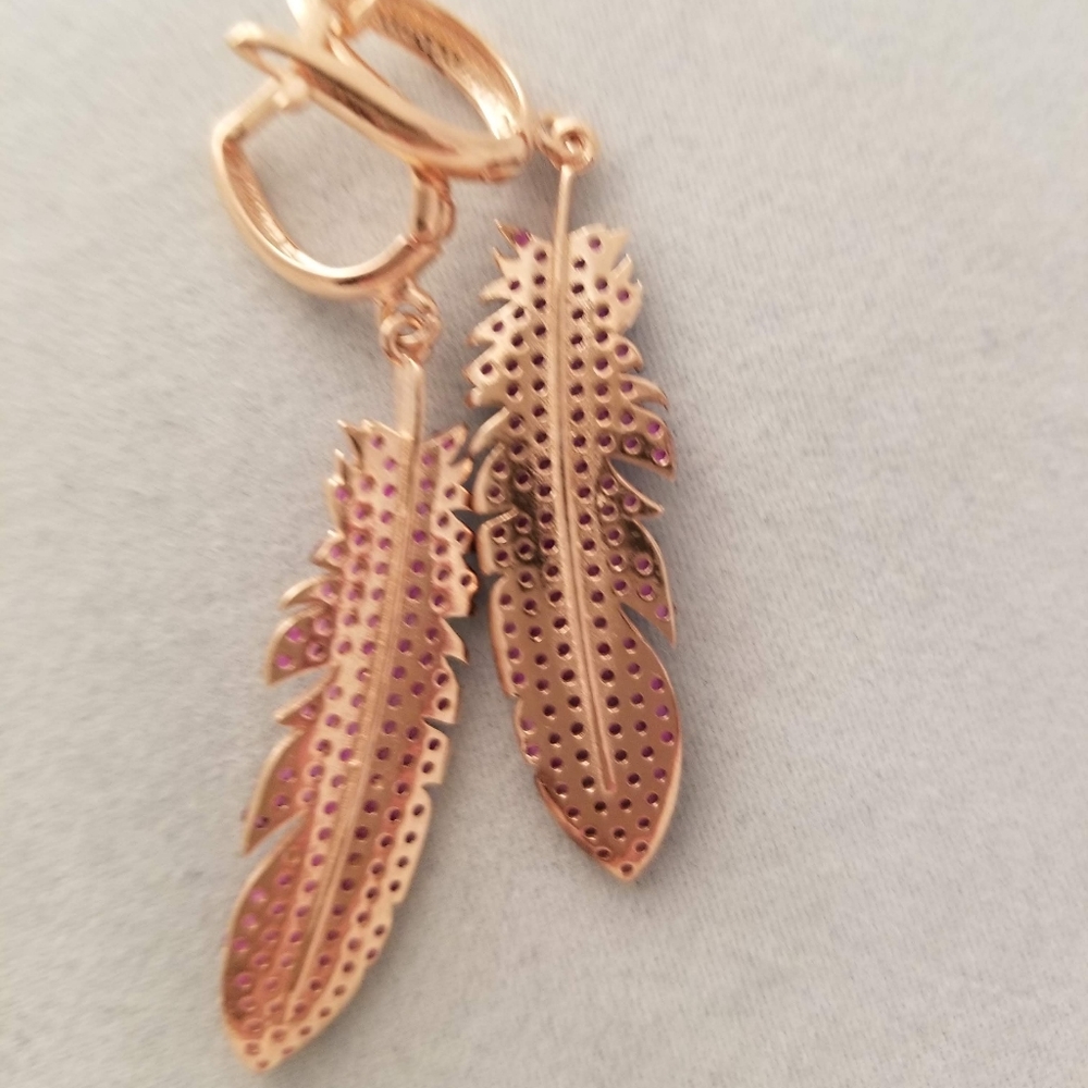 💥HOST PICK!! 💥Red ruby rose gold feather set 🥳 - Picture 7 of 7